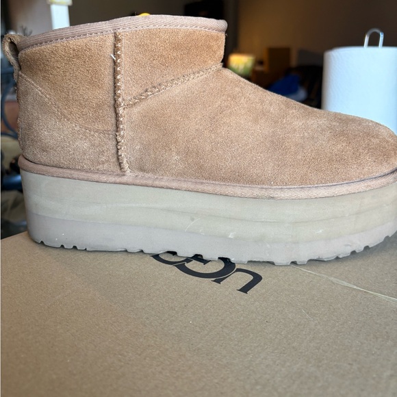 UGG Classic Ultra Mini Boot Women Size 9 - Picture 6 of 11